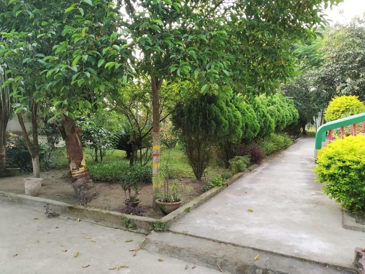 Green Ashiyana Palace Jakhalabandha Exterior photo